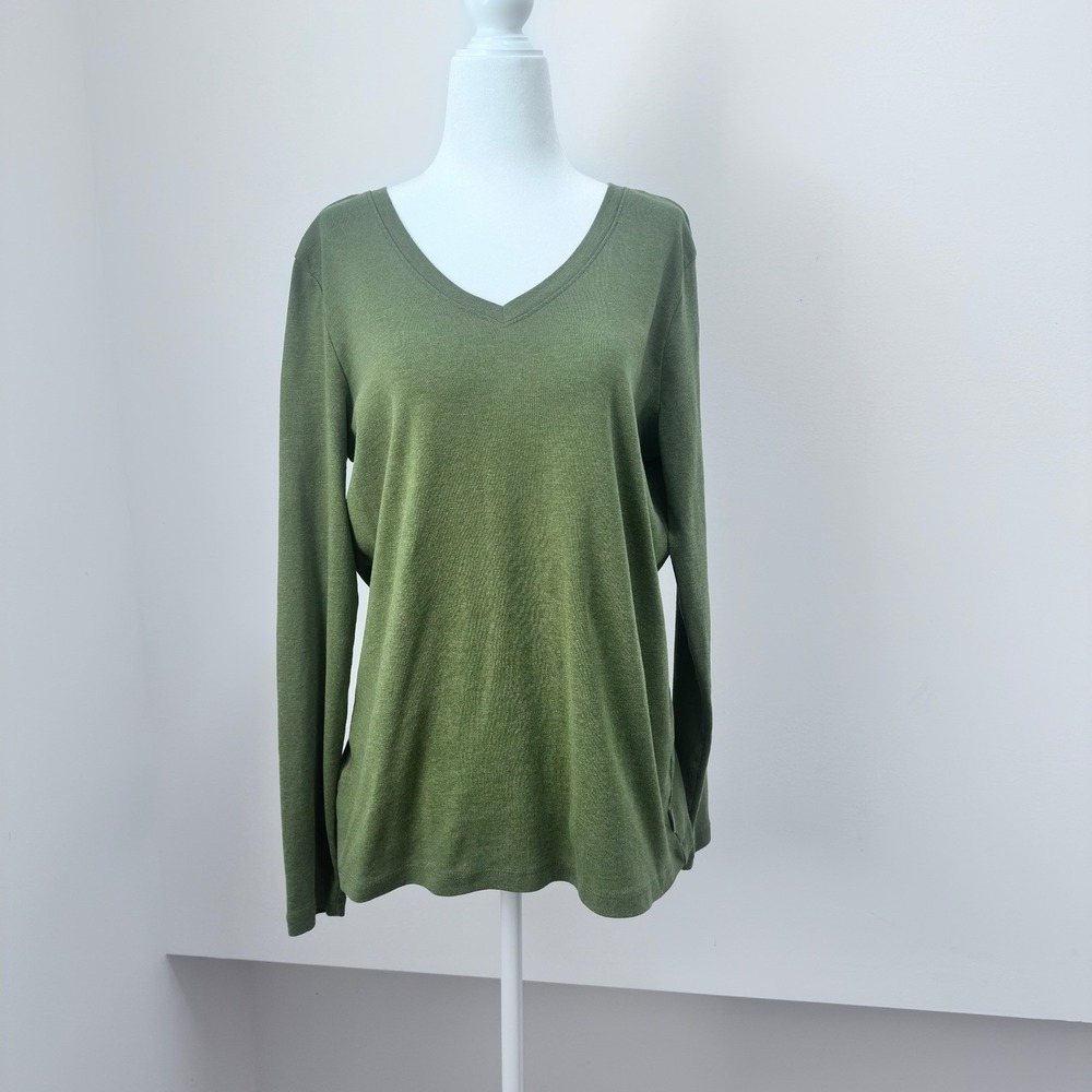 Eddie Bauer Women's XL Long Sleeve V-Neck Tee Olive Green